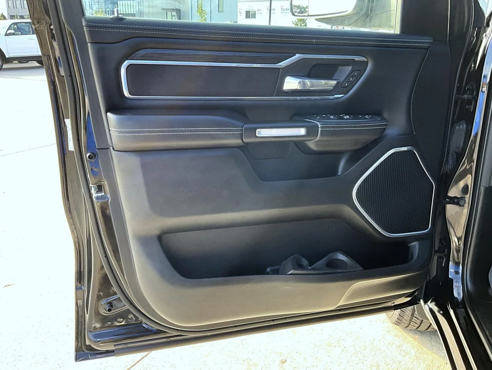 2023 RAM Ram 1500 Pickup Laramie - Photo 10