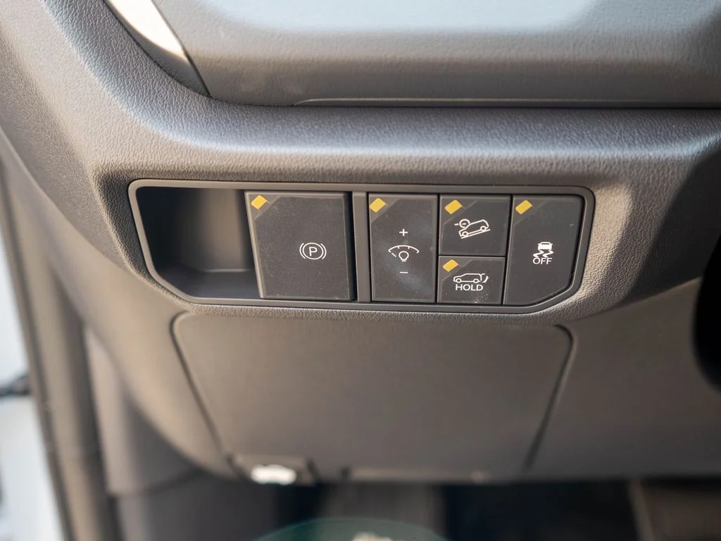 New 2027 Pale Gray Kia X-Line S image 20