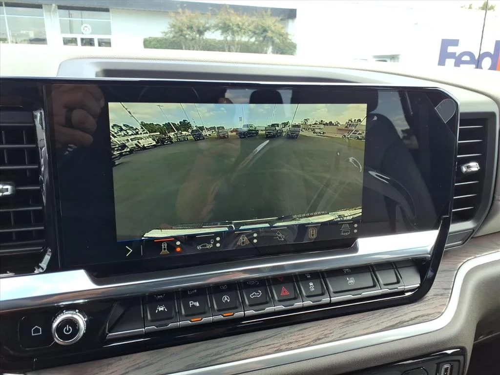 2026 GMC Sierra 1500 SLT - Photo 18
