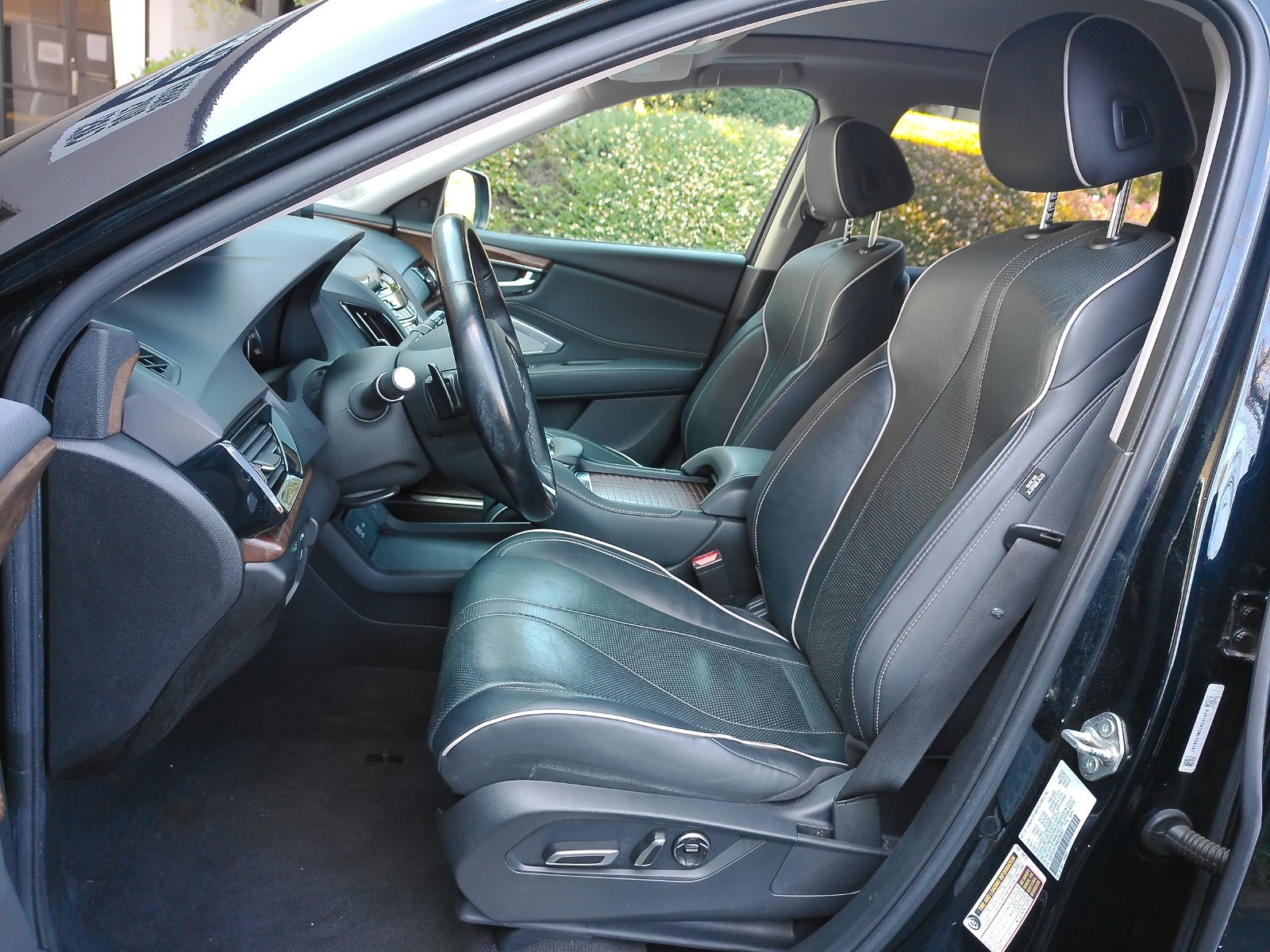 Used 2021 Black Acura PMC Edition image 10