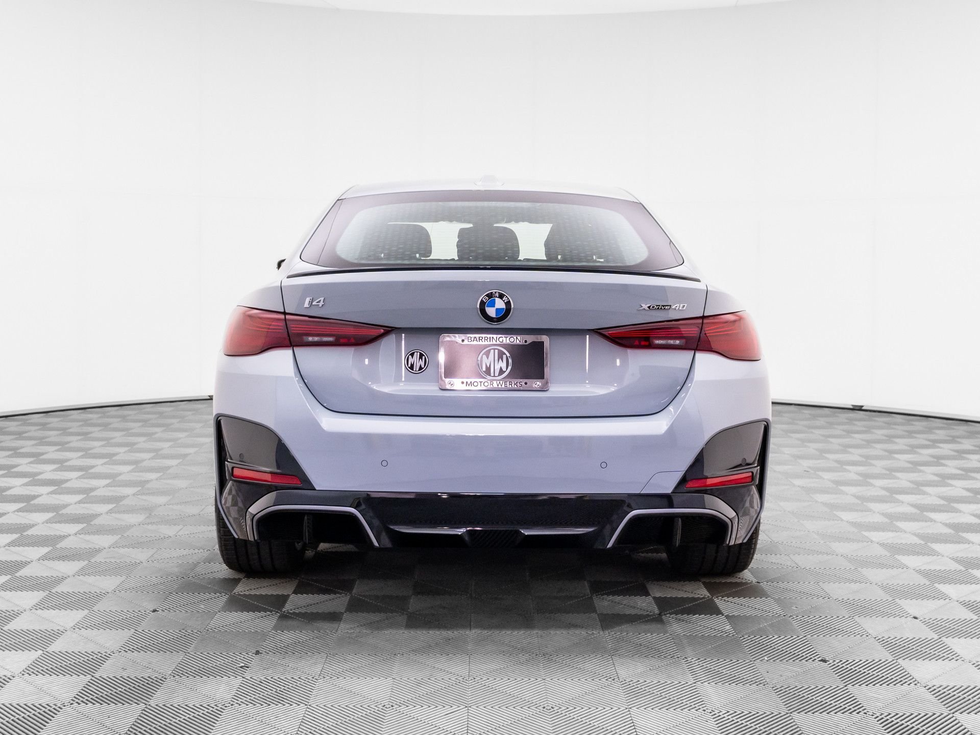 New 2026 Brooklyn Grey Metallic BMW xDrive40 image 5