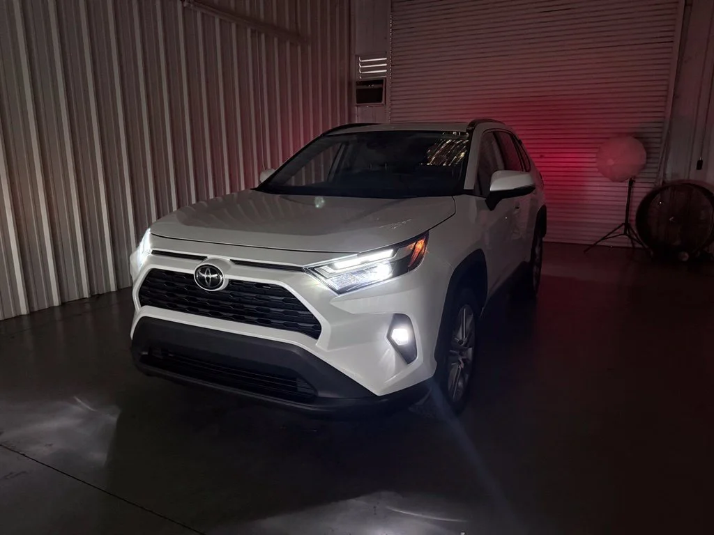 Used 2023 Beige Toyota XLE Premium image 8
