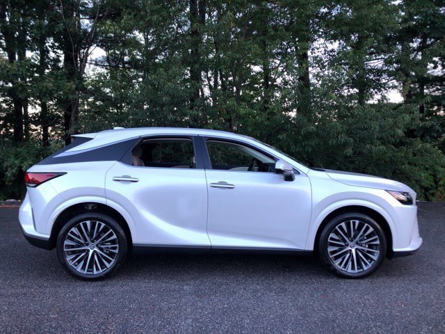 Certified Used 2024 White Pearl Lexus 350 Premium Plus image 3