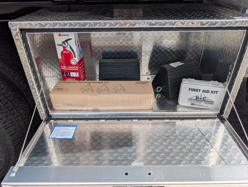 2026 Ford F-350 Super Duty Chassis Cab XL - Photo 25