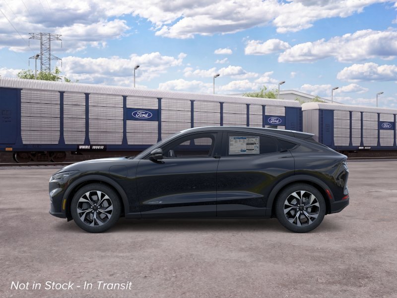 New 2026 Shadow Black Ford Select image 3