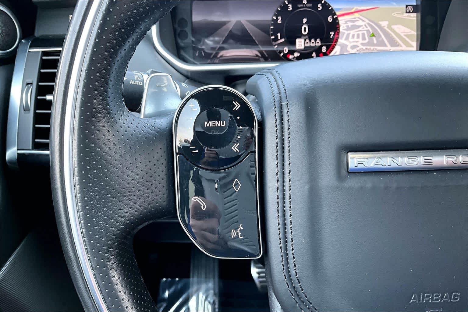 Used 2019 Byron Blue Metallic Land Rover HSE Dynamic image 23
