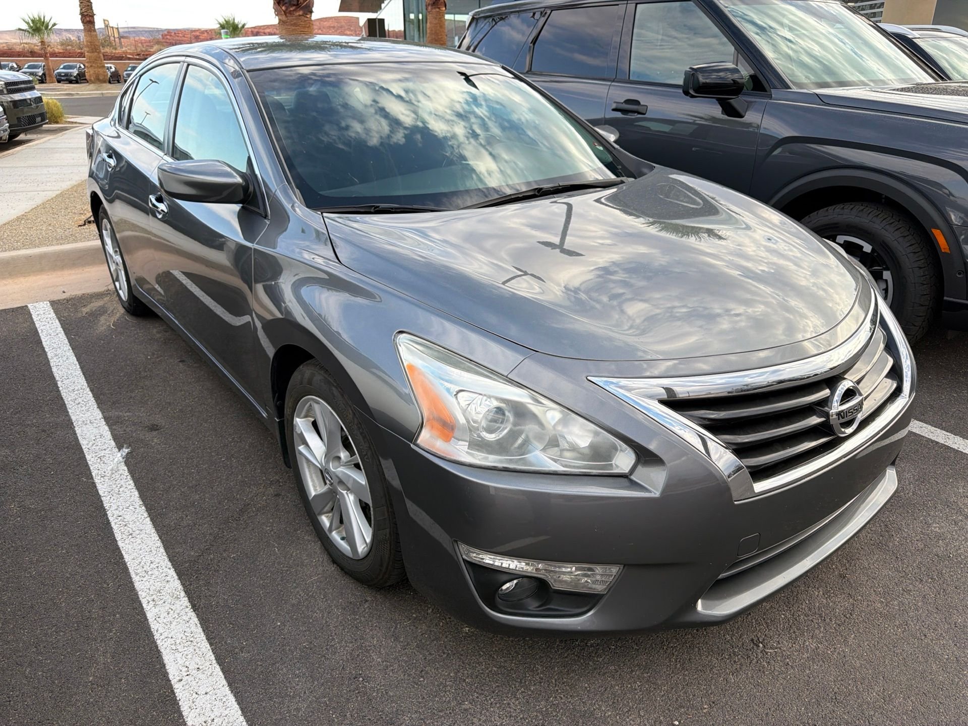 Used 2015 Gray Nissan 2.5 SV image 3