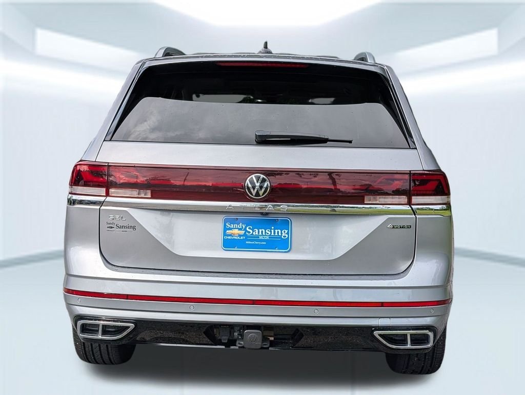 Used 2025 Silver Volkswagen 2.0T SEL Premium R-Line image 5