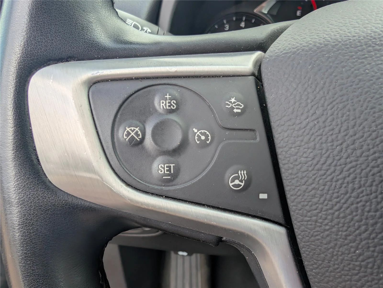 Used 2024 Sterling Metallic GMC SLT image 24