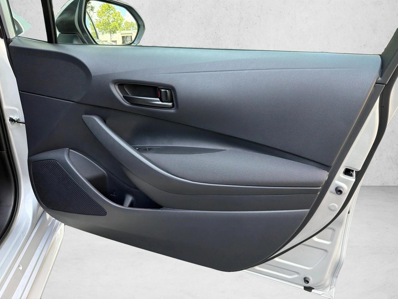 New 2027 Classic Silver Metallic Toyota LE image 14