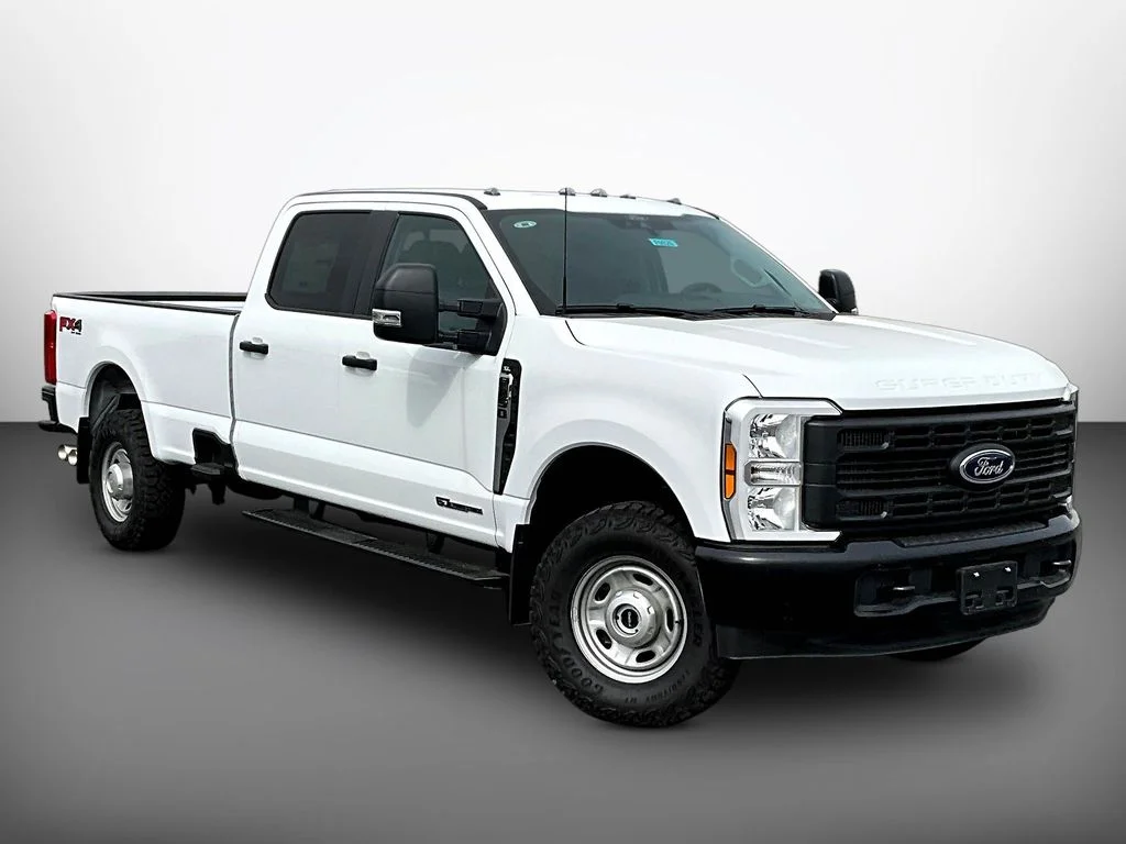 New 2026 Oxford White Ford F-250® XL image 1