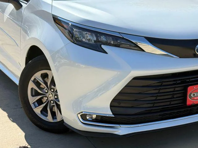 Certified Used 2024 WIND CHILL PEARL Toyota XLE image 37