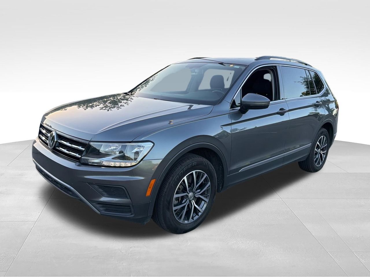 2020 Volkswagen Tiguan 2.0T SE's photo