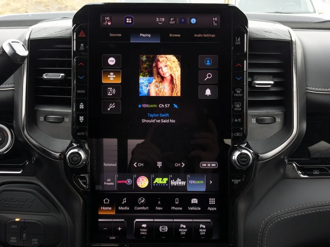 New 2026 Black RAM Limited - - 5th Wheel/Gooseneck Prep - 360 Cameras - Sunroof & More! image 21