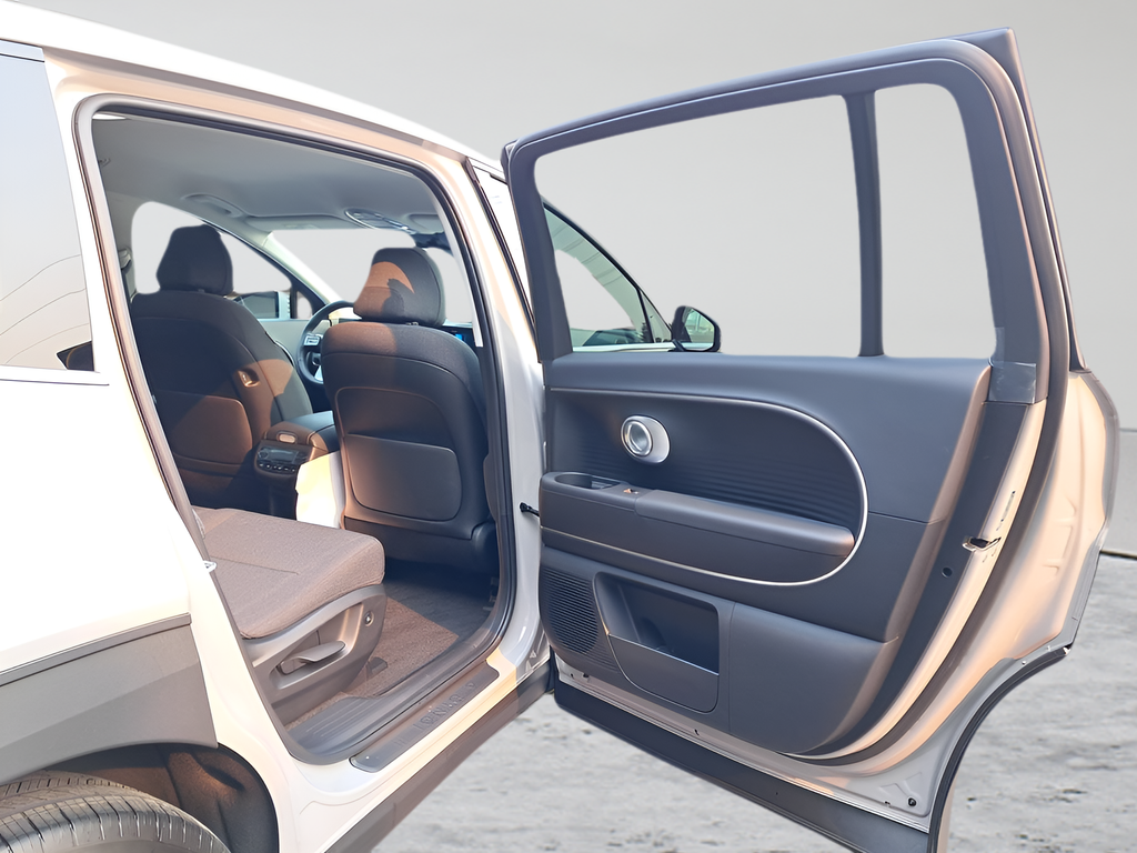 2026 Hyundai IONIQ 9 SE - Photo 14