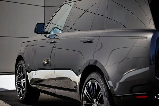 2025 Land Rover Range Rover SE - Photo 11