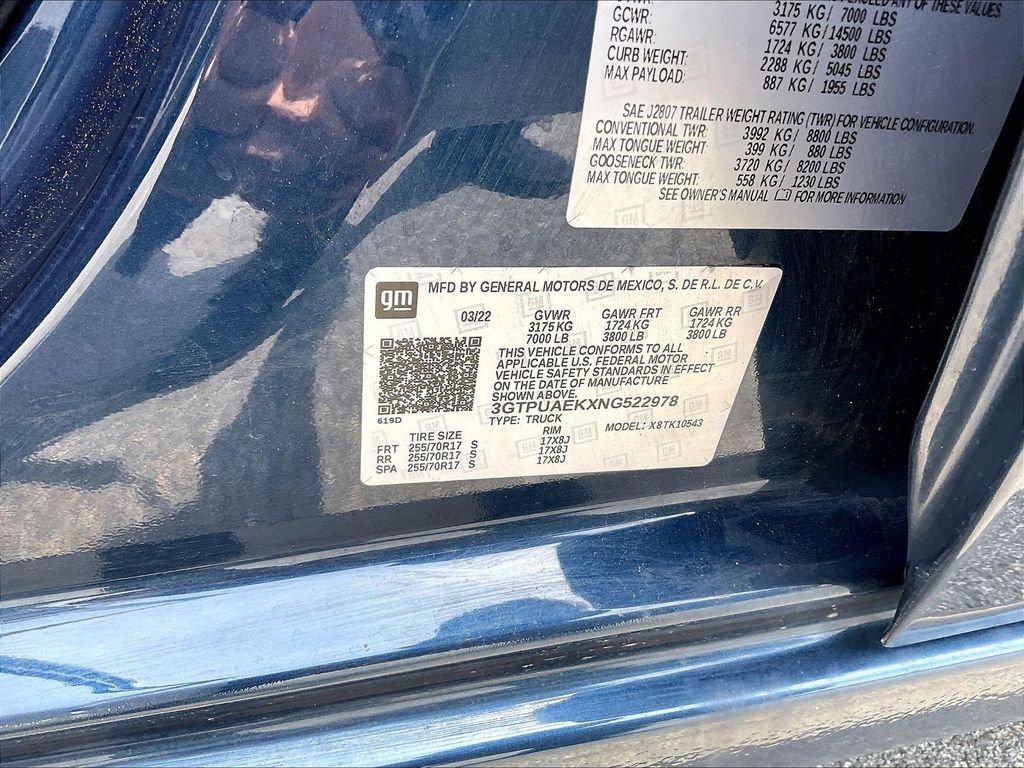 Used 2022 Pacific Blue Metallic GMC Pro image 31