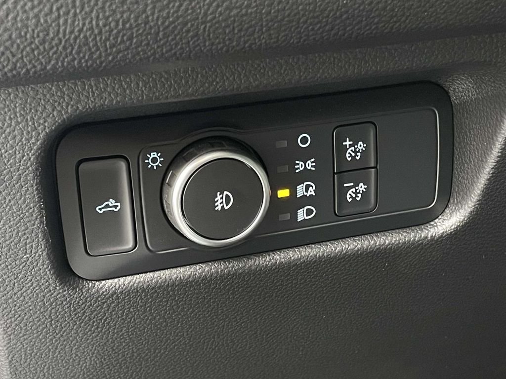 Used 2025 Azure Gray Metallic Tri-Coat Ford LARIAT image 10