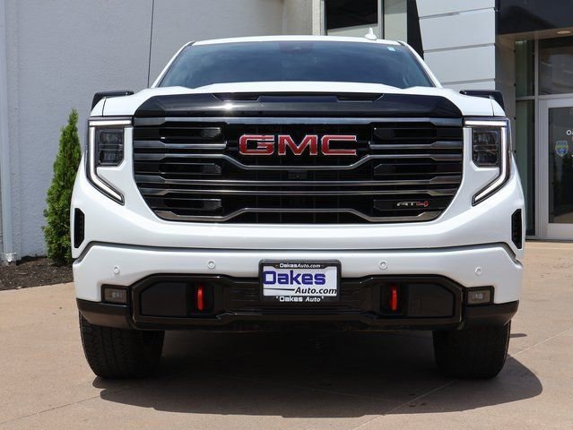 Certified Used 2025 Summit White GMC AT4 image 3