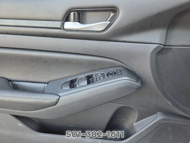 2025 Nissan Altima SV - Photo 28