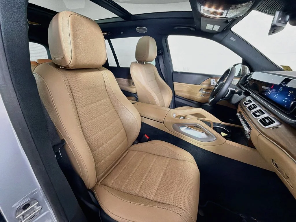 Used 2024  Mercedes-Benz GLS 450 image 27