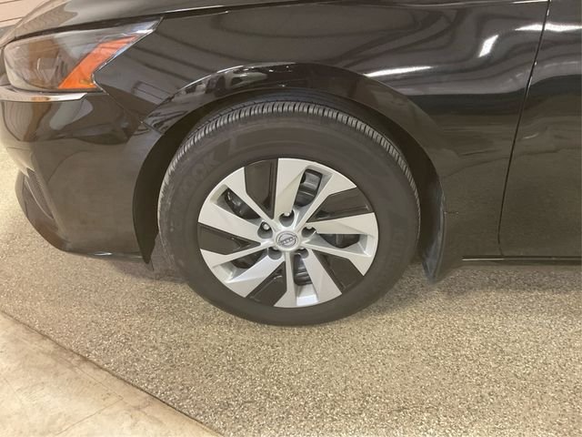 2024 Nissan Altima 2.5 S photo 4