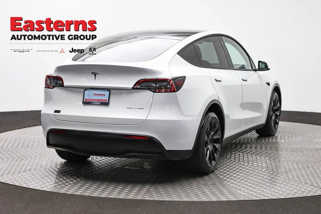 Used 2022 White Tesla Long Range image 7