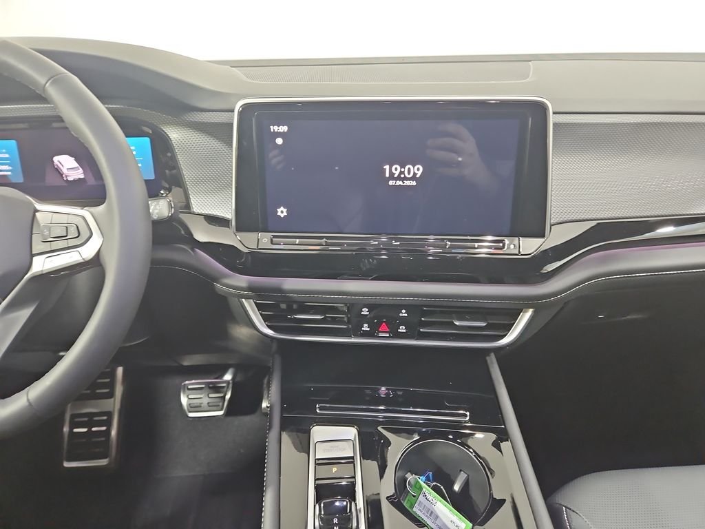New 2026 Gray Volkswagen 2.0T SEL R-Line Black image 17