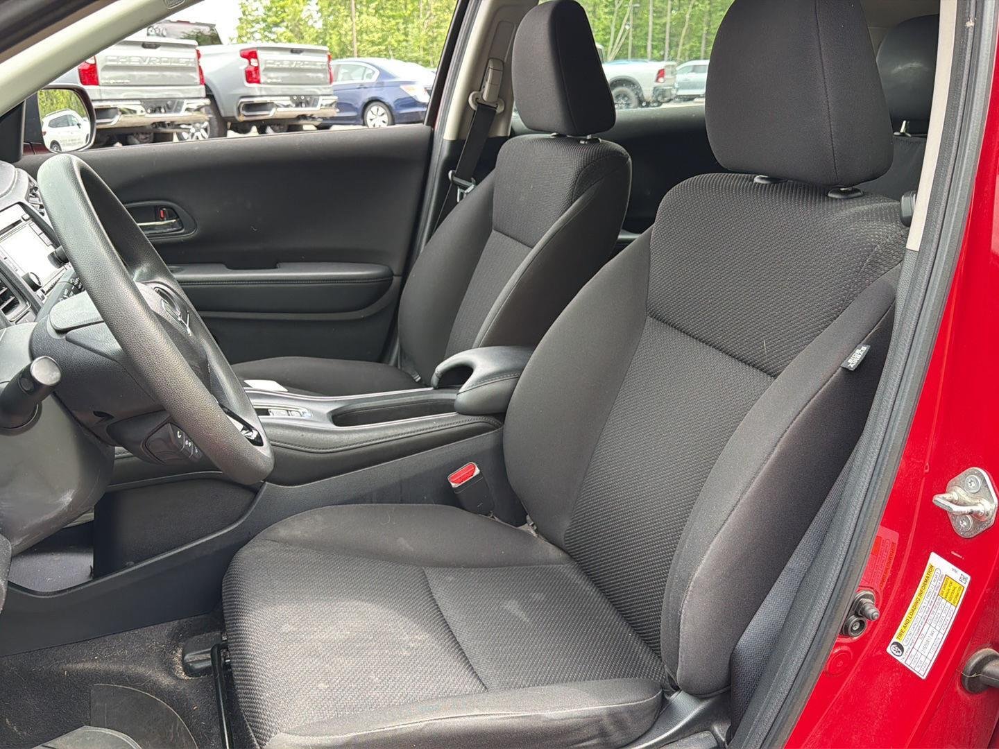Used 2018 Milano Red Honda LX image 2