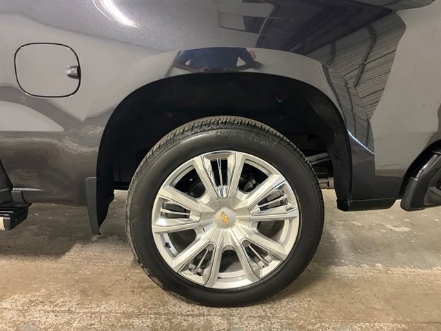 Used 2022 Dark Ash Metallic Chevrolet High Country image 9