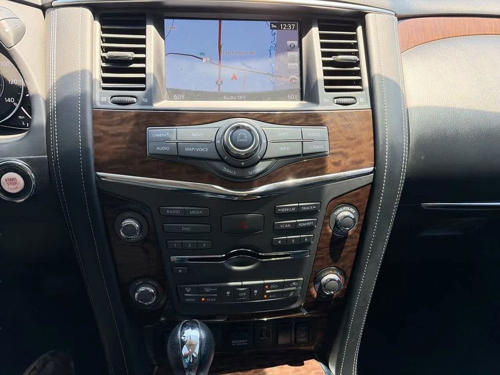 Used 2018 Silver Nissan SL image 19