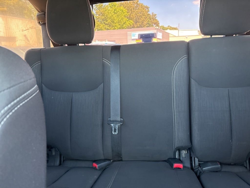 Used 2017 Blue Jeep Unlimited Rubicon image 13