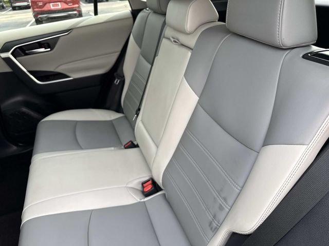 Used 2021 Black Toyota XLE Premium image 14