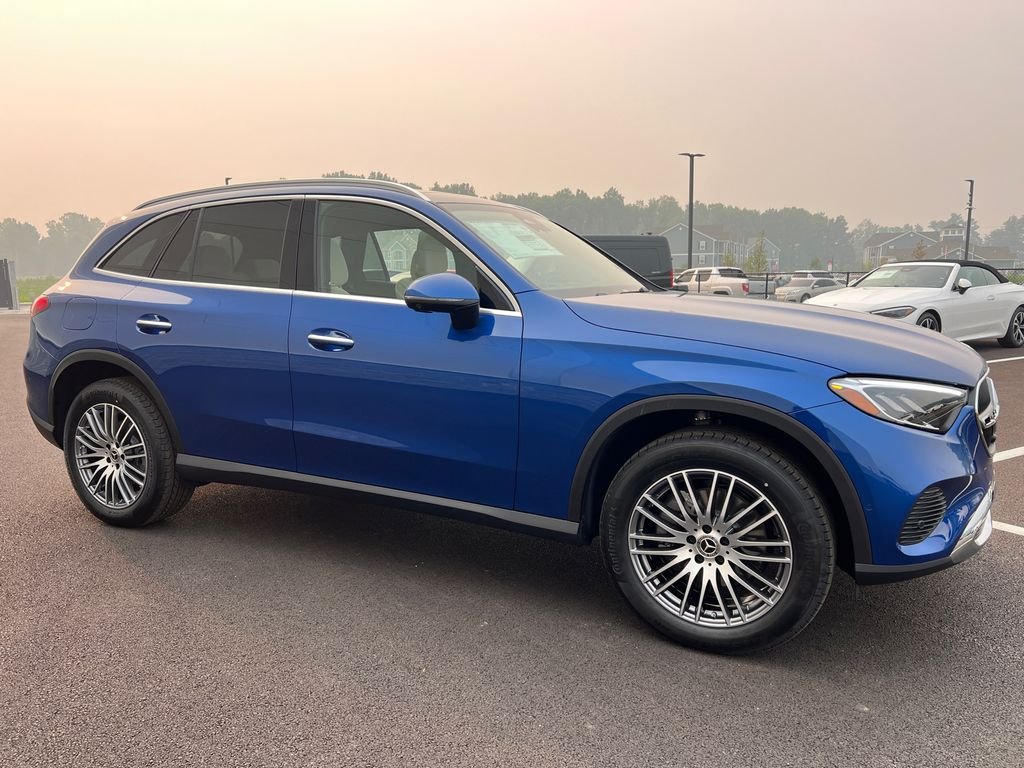 New 2026 Starling Blue Metallic Mercedes-Benz GLC 300 image 2