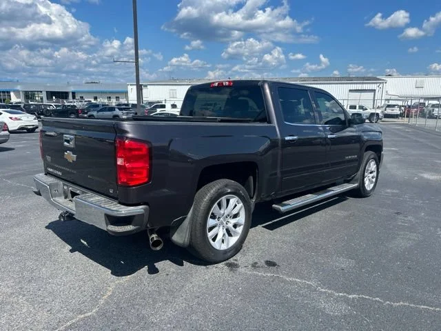 Used 2016 TUNGSTEN METALLIC Chevrolet LT image 4