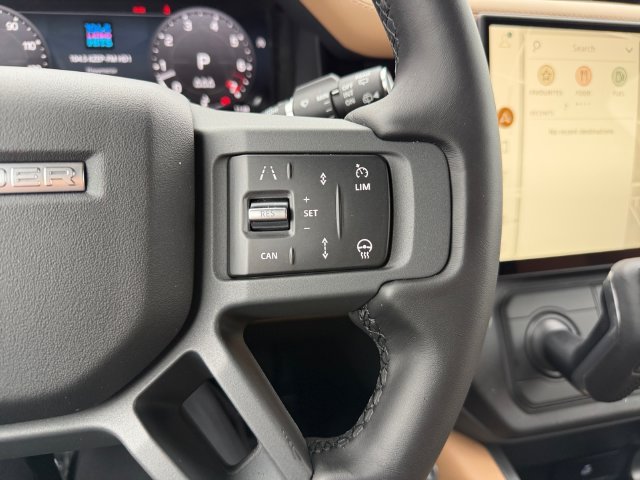 New 2026 Woolstone Green Land Rover X-Dynamic SE image 23