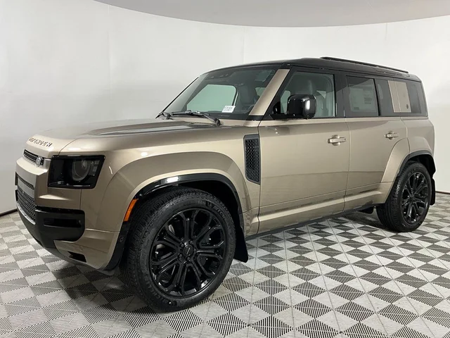 2026 Land Rover Defender 110 OCTA