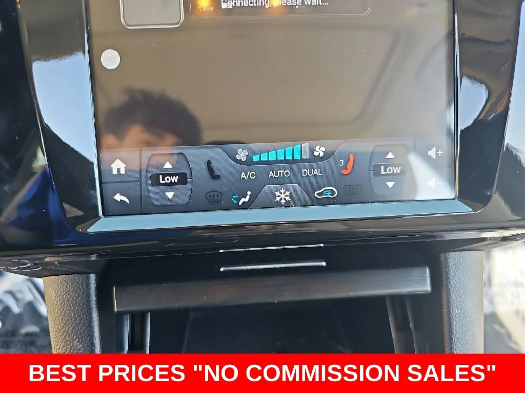 Used 2019 White Subaru 3.6R image 21
