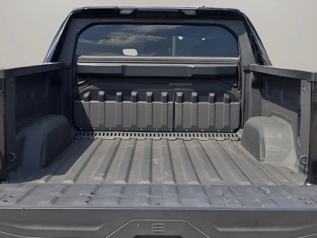 New 2025 Onyx Black GMC Extended Range Denali image 13