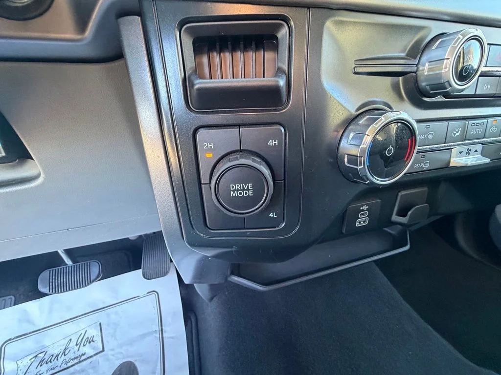 Used 2025 Black Ford XLT image 21