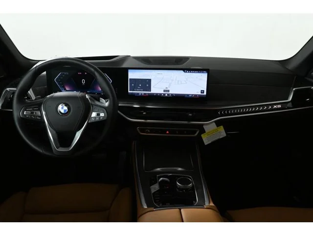 New 2026 Alpine White BMW xDrive40i image 16