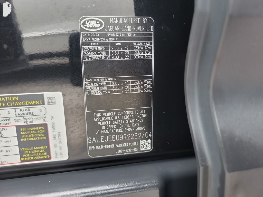 Used 2024 Black Land Rover S image 29
