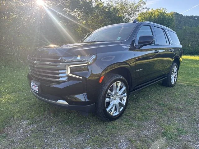 Used 2021 Black Chevrolet High Country image 4