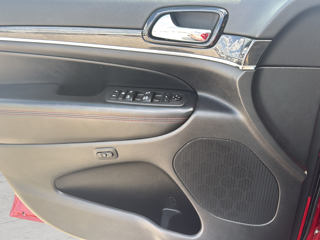 Used 2021 Red Jeep Trailhawk image 24