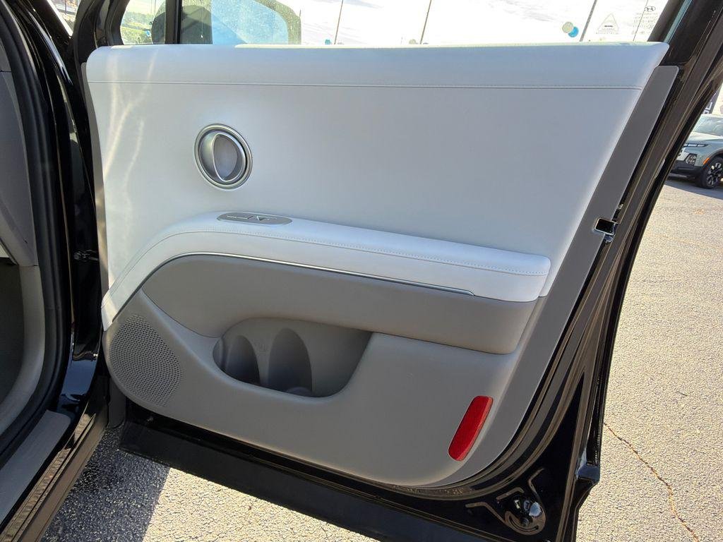 New 2026 Black Hyundai SEL FWD image 14