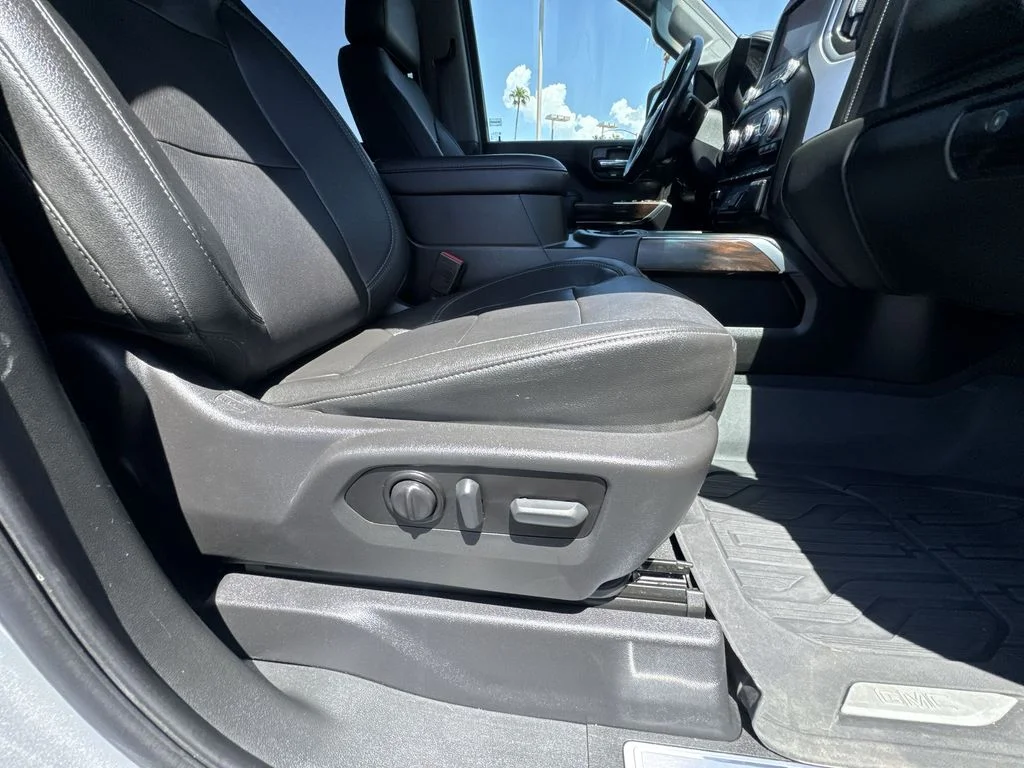 Used 2022 Silver GMC SLT image 29