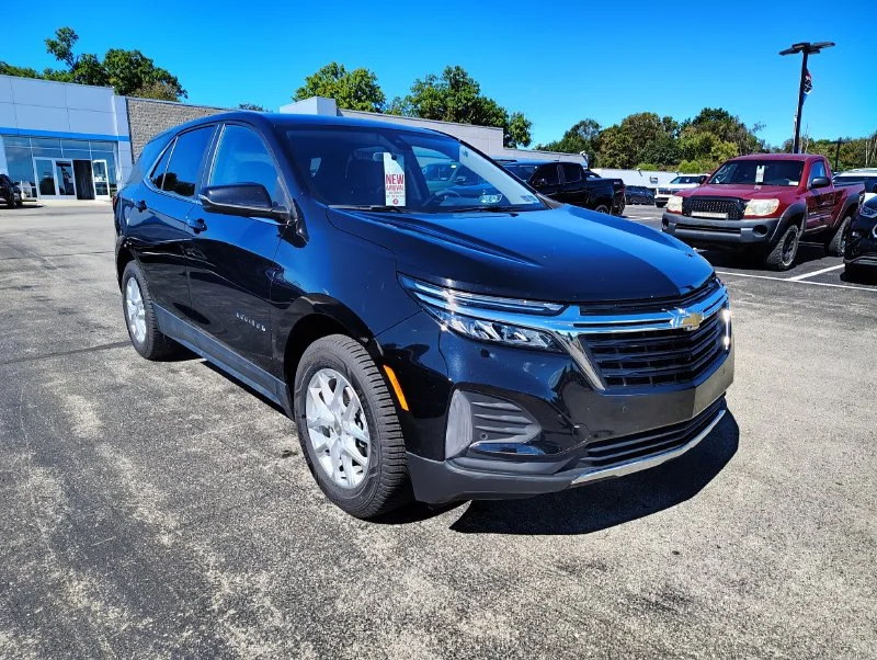 Used 2022 Black Chevrolet LT image 3