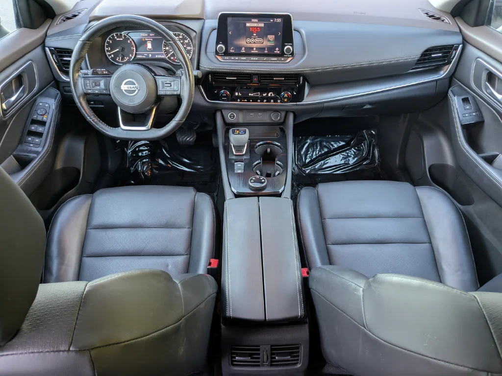 Used 2021 White Nissan SV image 14