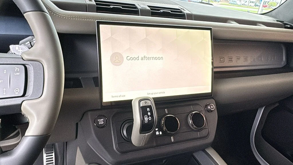 New 2026 White Land Rover OCTA image 17