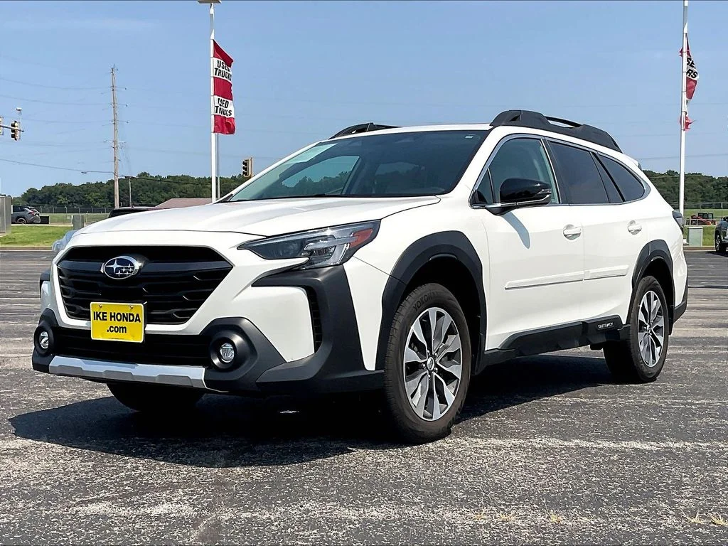 Used 2025 Crystal White Pearl Subaru Limited image 7